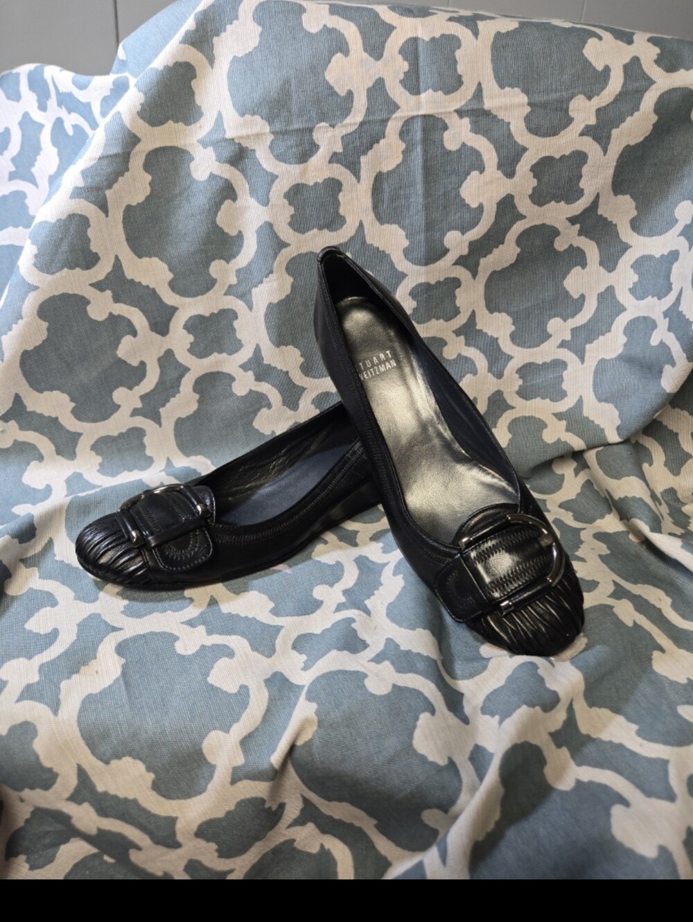 Stuart Weitzman Black Leather Buckle healed  pumps  Women's Shoes sz 6.5